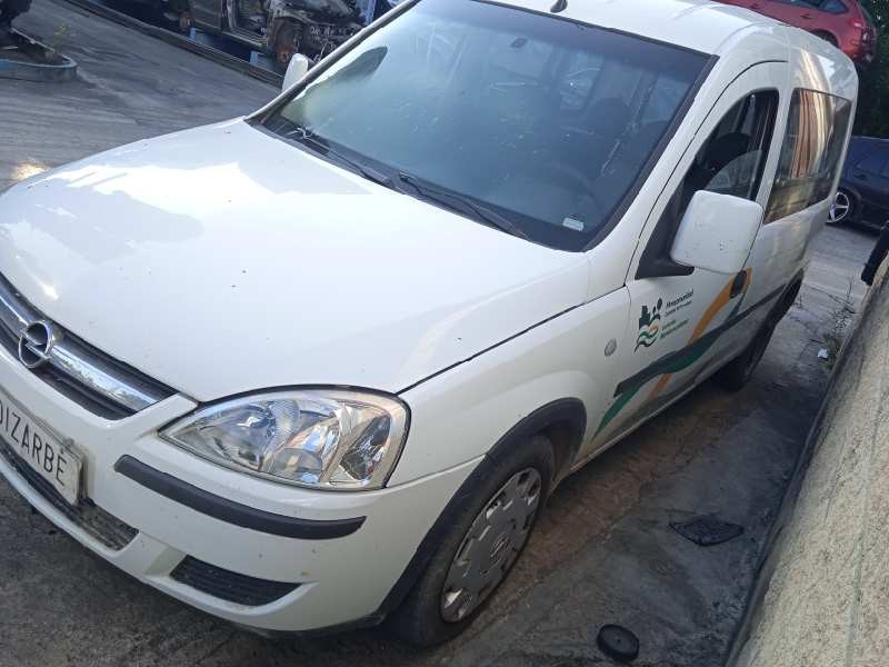 opel combo (corsa c) del año 2004