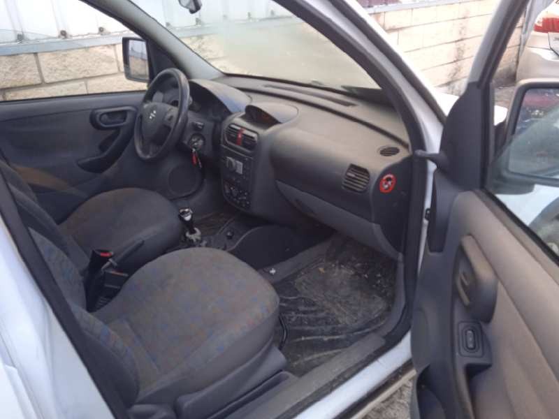 opel combo (corsa c) del año 2004