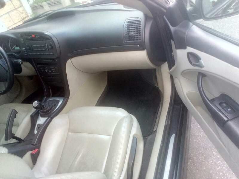 saab 9-3 cabrio del año 2004