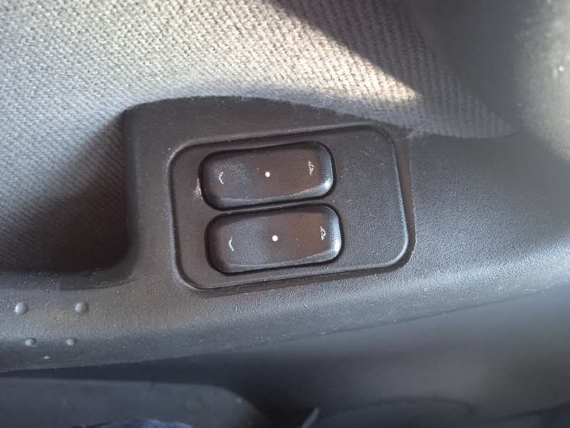 opel combo (corsa c) del año 2004