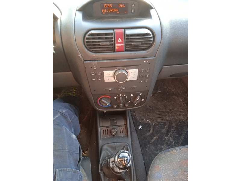 opel combo (corsa c) del año 2004