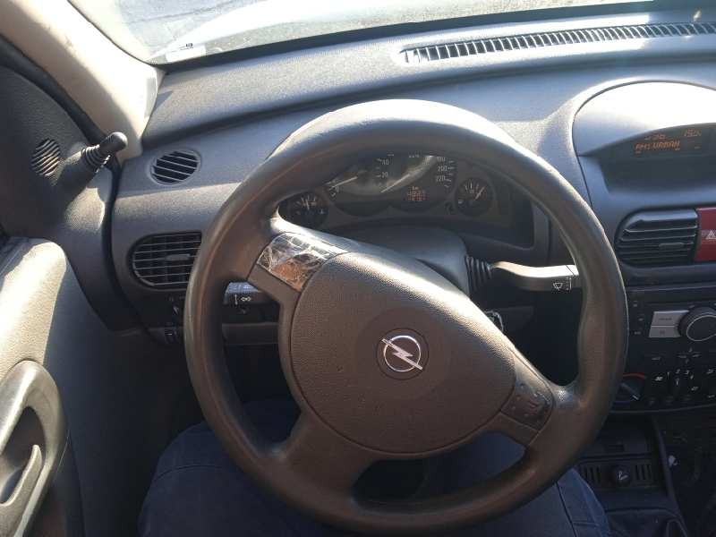 opel combo (corsa c) del año 2004