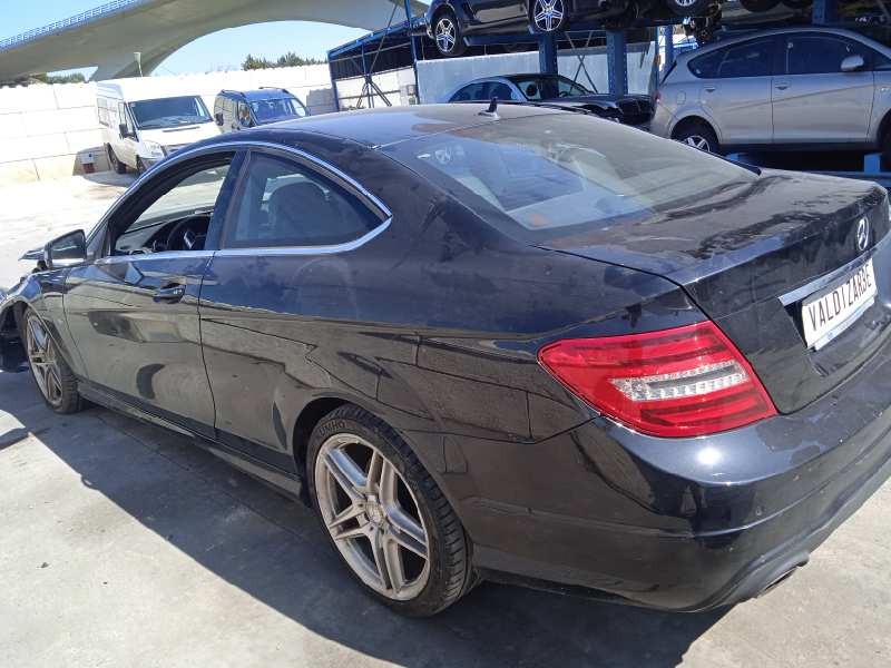 mercedes-benz clase c (w204) coupe del año 2011