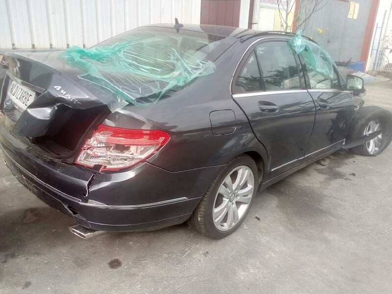 mercedes-benz clase c (w204) berlina del año 2008