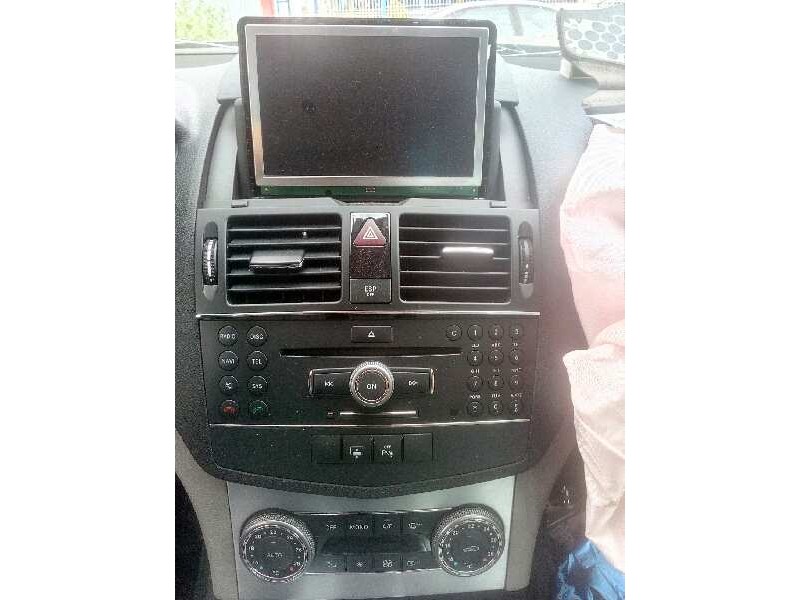 mercedes-benz clase c (w204) berlina del año 2008