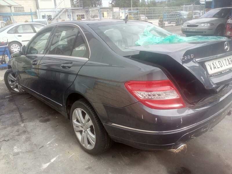 mercedes-benz clase c (w204) berlina del año 2008