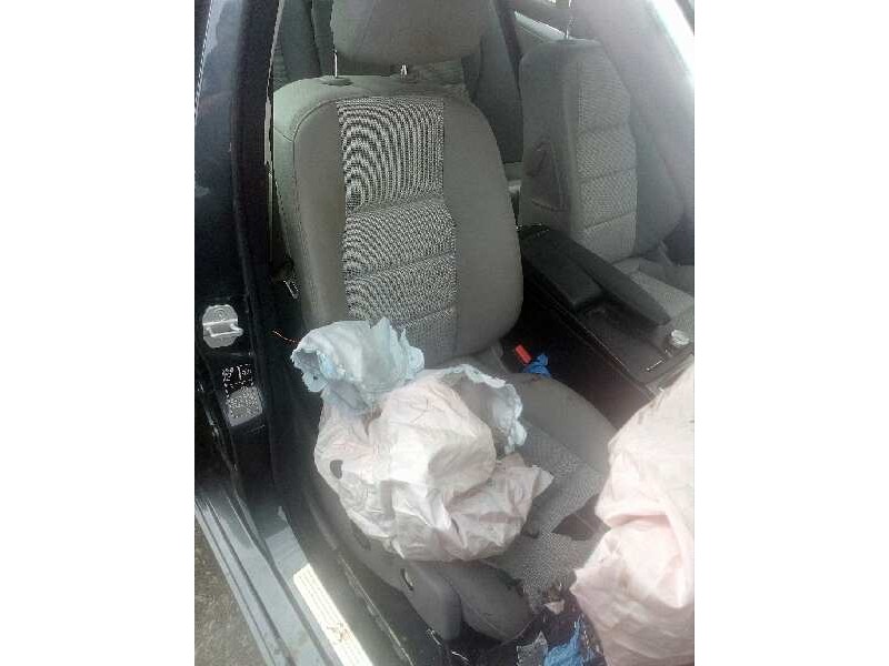 mercedes-benz clase c (w204) berlina del año 2008