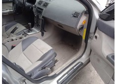 volvo v50 familiar del año 2004 2