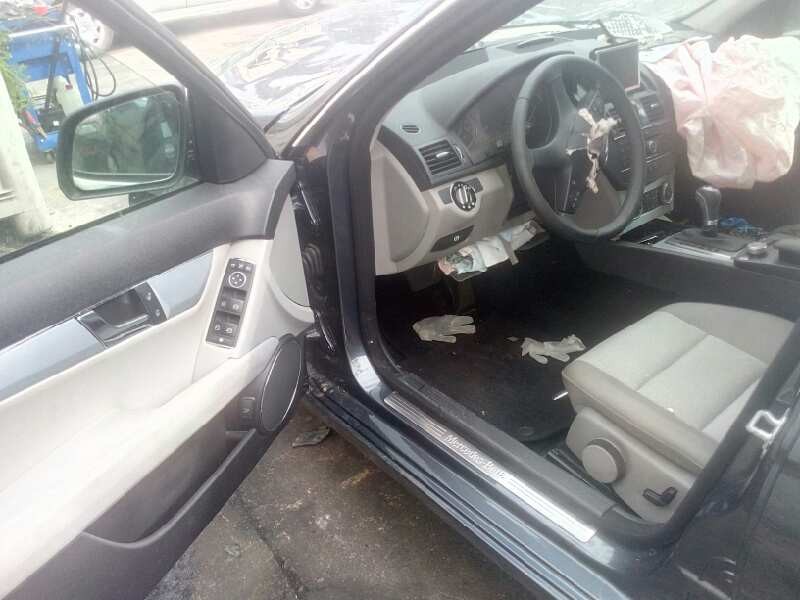 mercedes-benz clase c (w204) berlina del año 2008