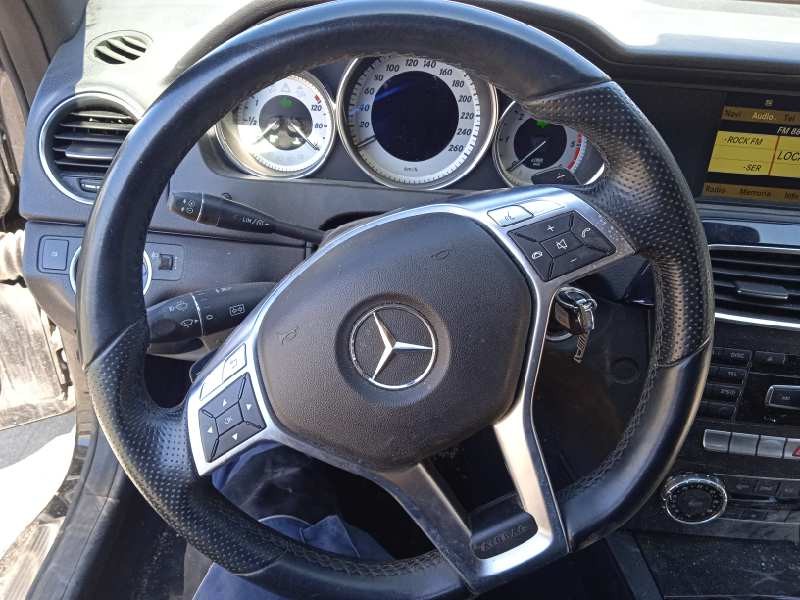 mercedes-benz clase c (w204) coupe del año 2011