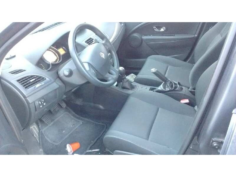 renault megane iii sport tourer del año 2012