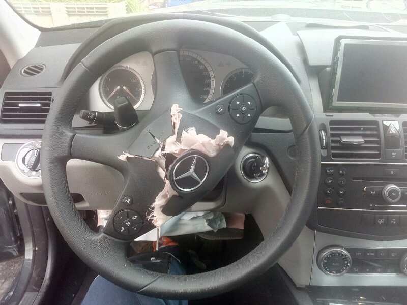 mercedes-benz clase c (w204) berlina del año 2008