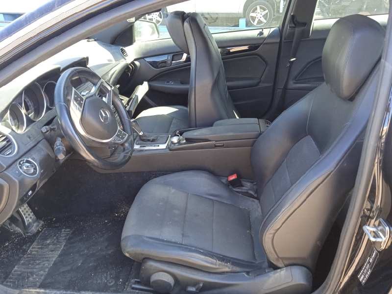 mercedes-benz clase c (w204) coupe del año 2011