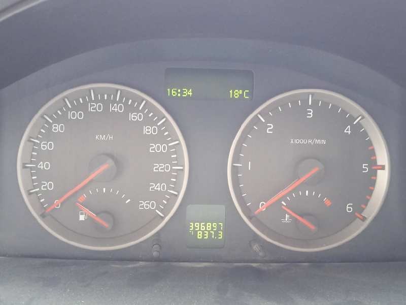 volvo v50 familiar del año 2004