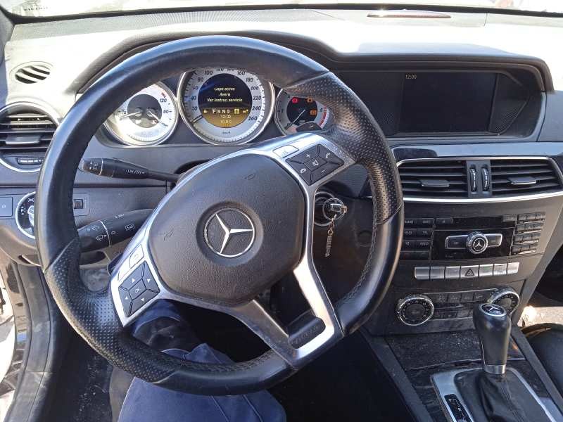 mercedes-benz clase c (w204) coupe del año 2011