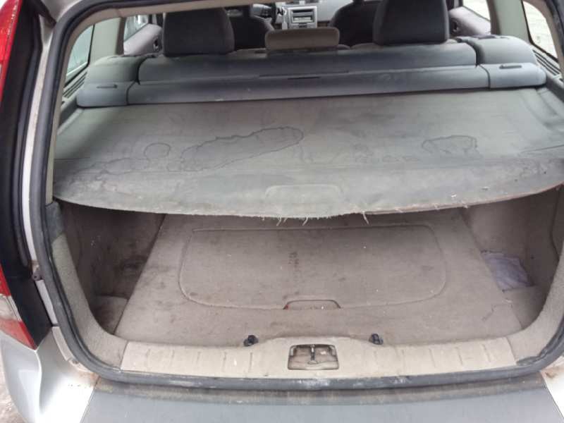 volvo v50 familiar del año 2004