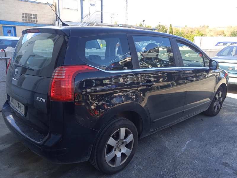 peugeot 5008 del año 2010