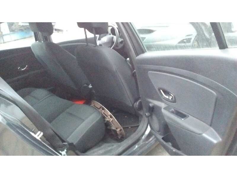 renault megane iii sport tourer del año 2012