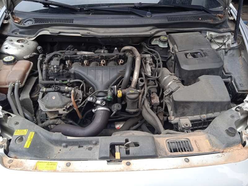 volvo v50 familiar del año 2004