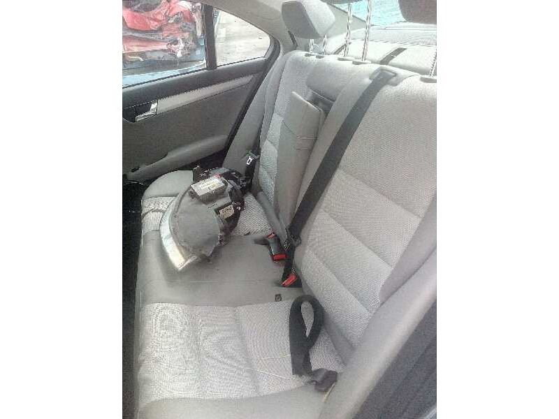 mercedes-benz clase c (w204) berlina del año 2008