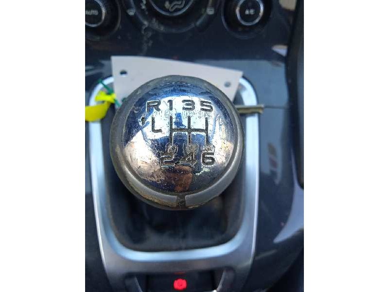 peugeot 5008 del año 2010