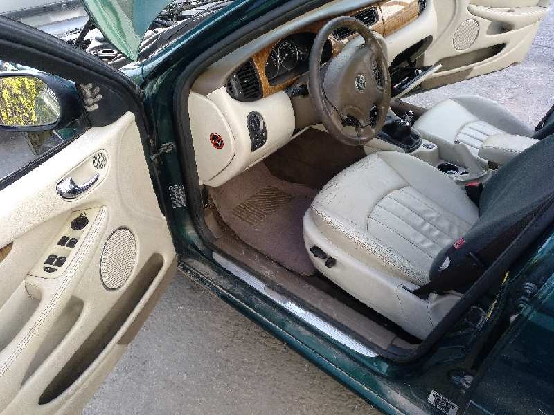 jaguar x-type del año 2004