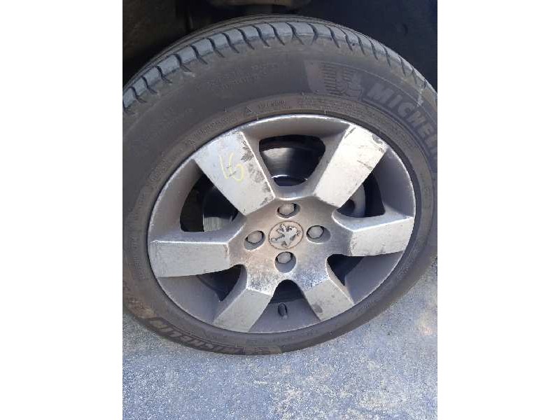 peugeot 5008 del año 2010