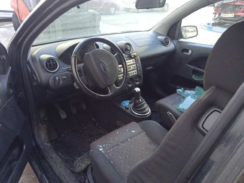 ford fiesta (cbk) del año 2005