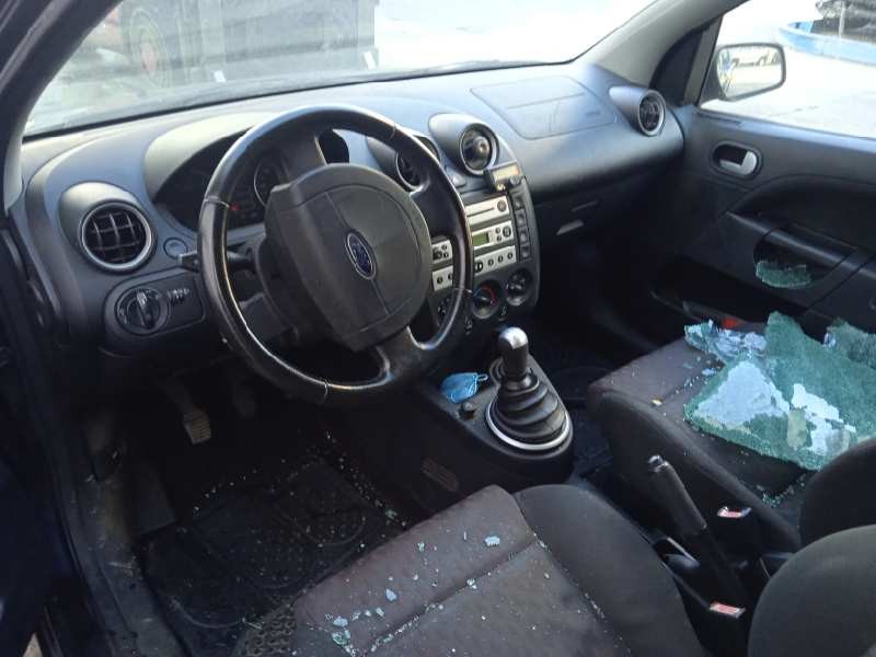 ford fiesta (cbk) del año 2005