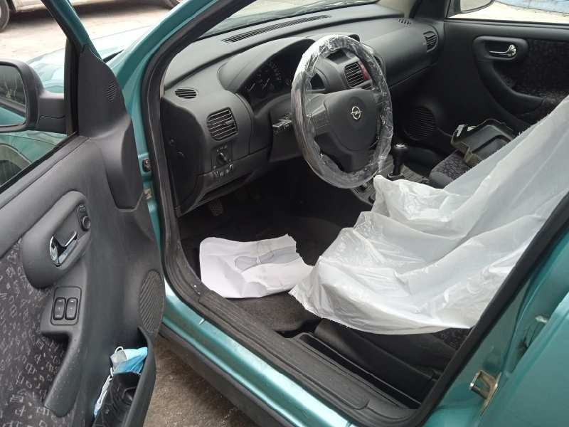 opel corsa c del año 2003
