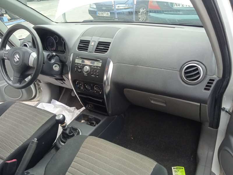 suzuki sx4 rw (ey) del año 2010