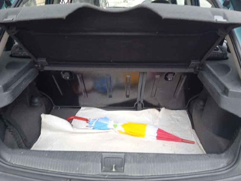 opel corsa c del año 2003