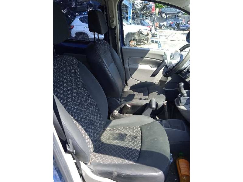 renault kangoo del año 2010