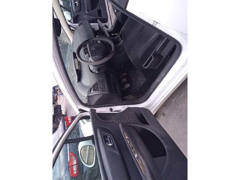 citroën c4 berlina del año 2009