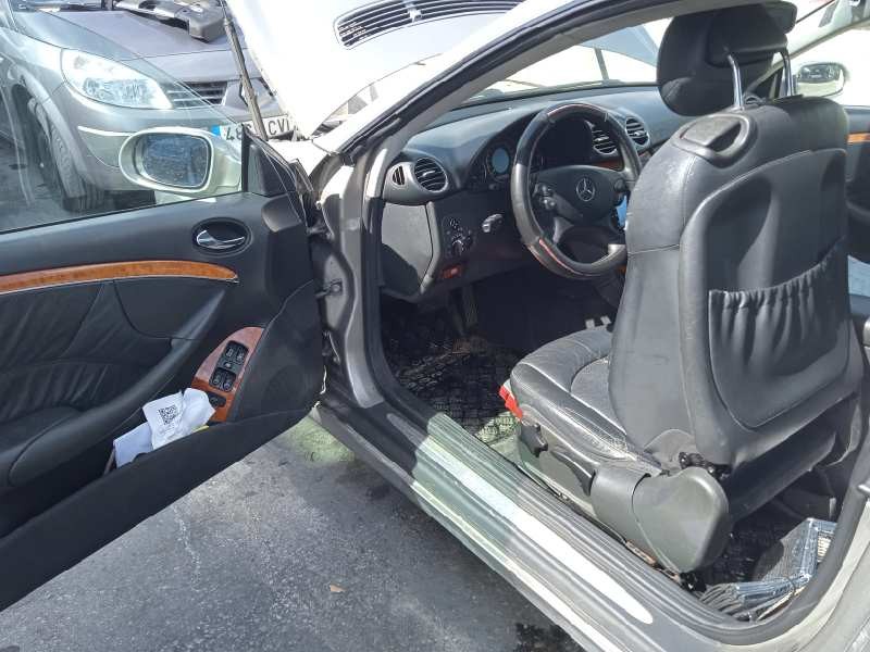 mercedes-benz clase clk (w209) coupe del año 2003