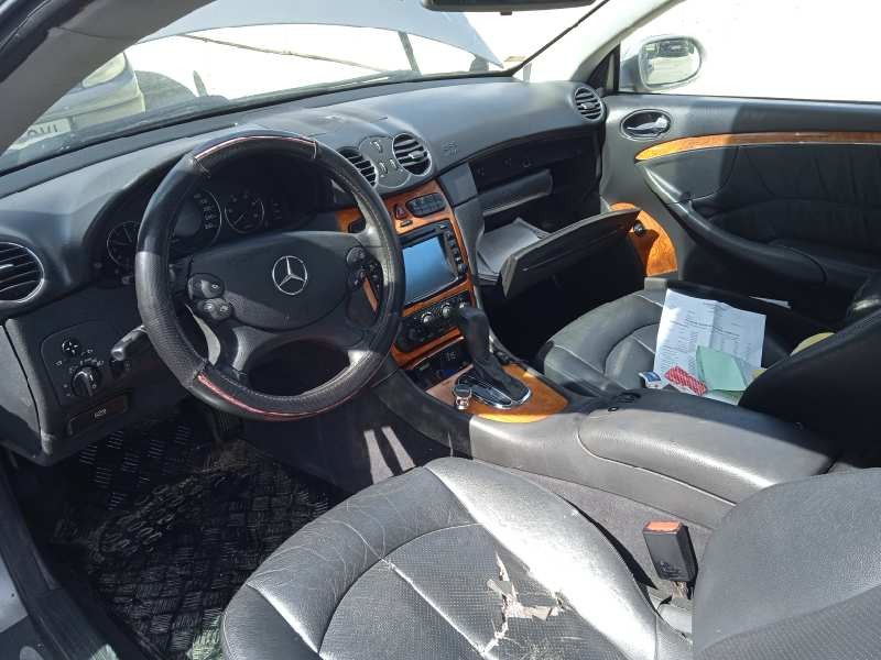 mercedes-benz clase clk (w209) coupe del año 2003