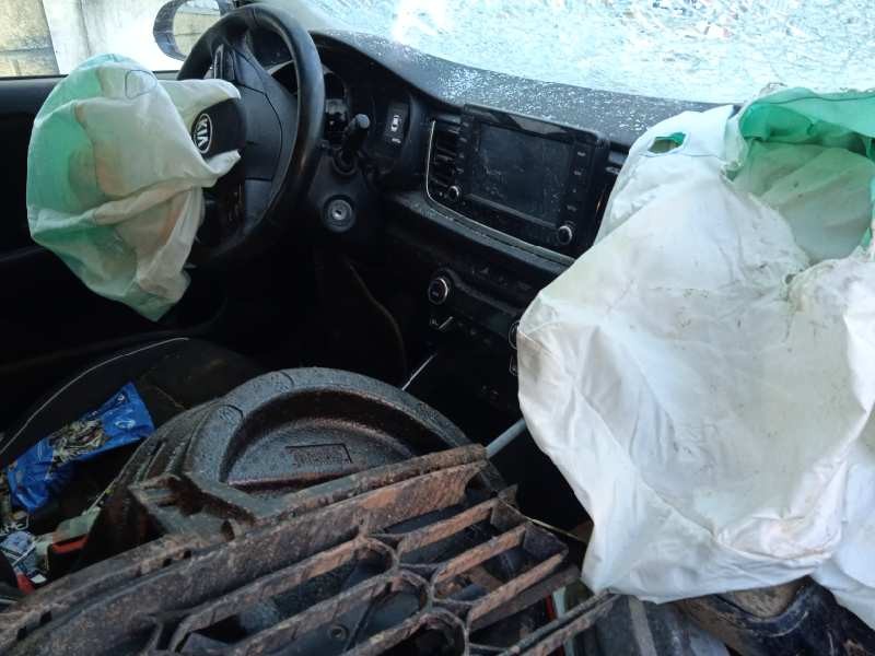 kia rio (yb) del año 2019