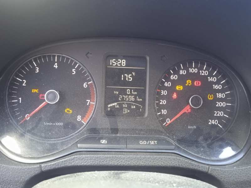 volkswagen polo (6r1) del año 2009