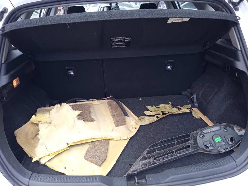 toyota auris del año 2014