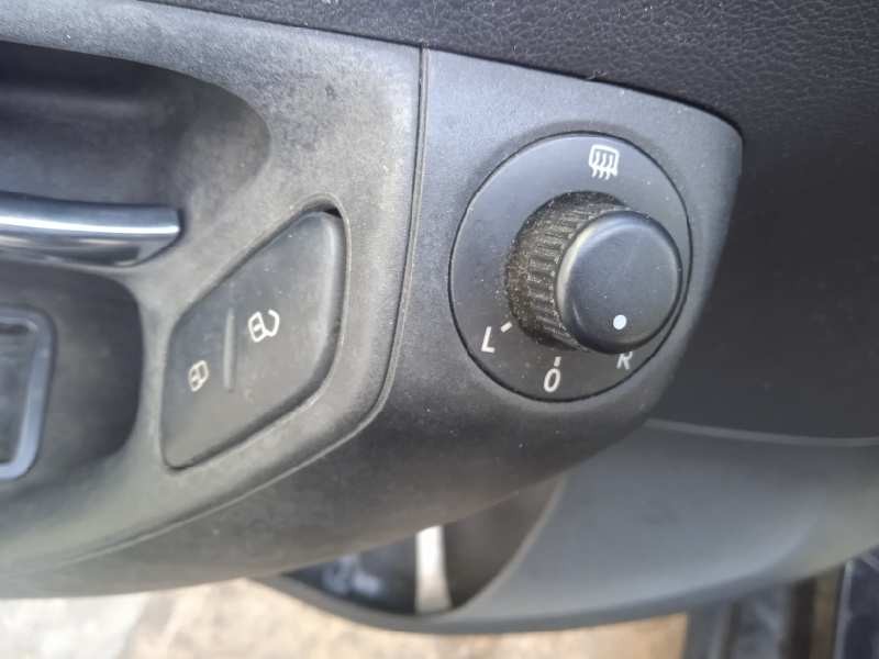 volkswagen polo (6r1) del año 2009