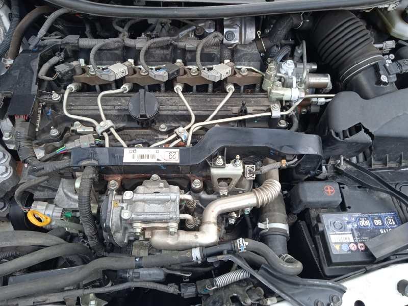 toyota auris del año 2014