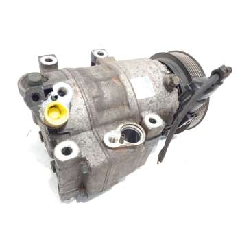 Recambio de compresor aire acondicionado para kia cee´d sw (ed) 2.0 crdi 140 referencia OEM IAM 977011H300 977011H300 F500AP6DA0