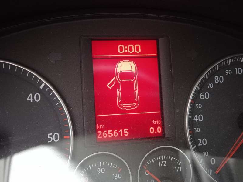 volkswagen golf v berlina (1k1) del año 2006