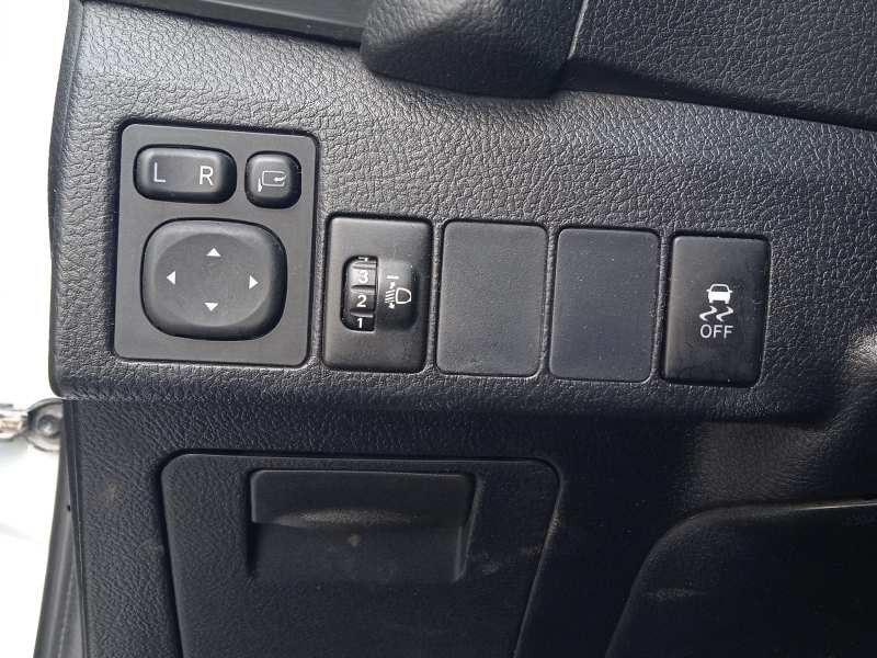 toyota auris del año 2014