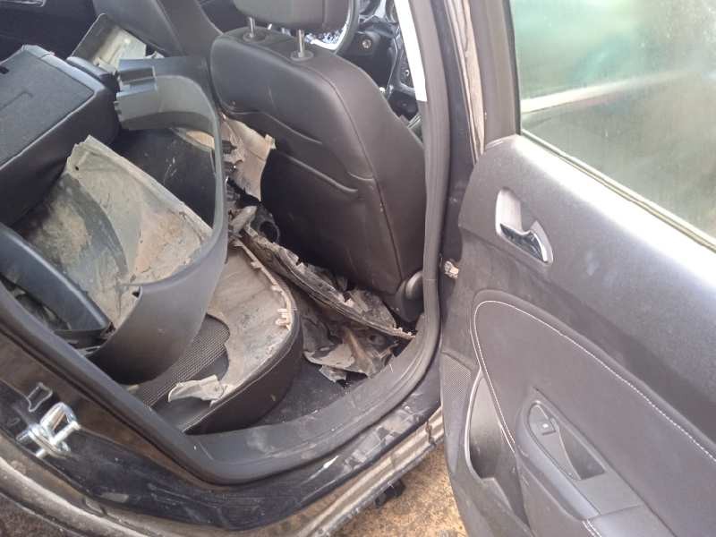 opel astra j lim. del año 2014