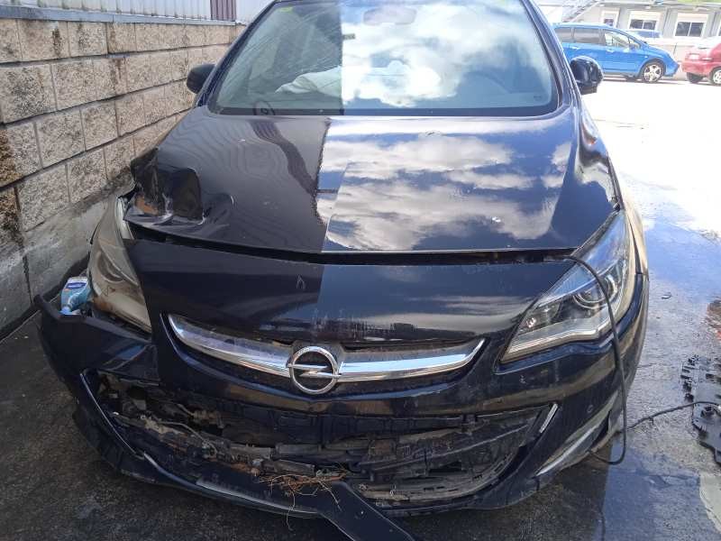 opel astra j lim. del año 2014