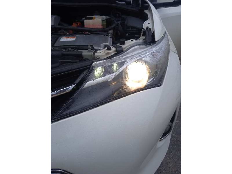 toyota auris del año 2014