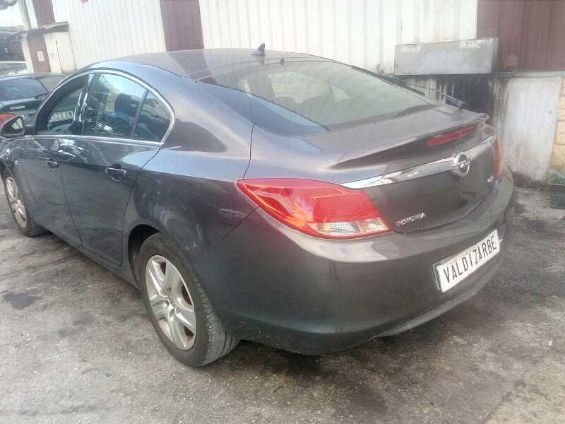 opel insignia berlina del año 2009