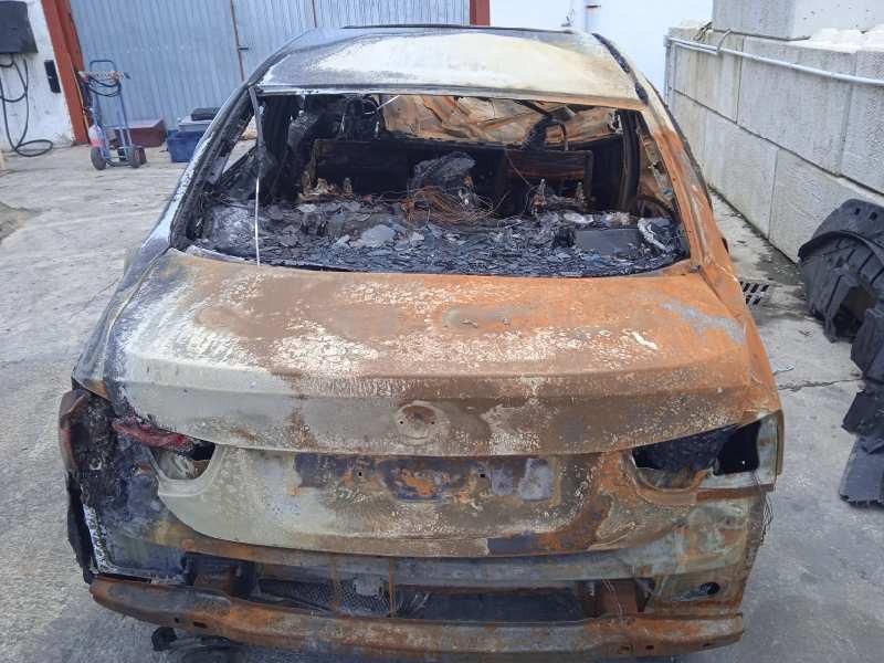 bmw serie 3 berlina (e90) del año 2011