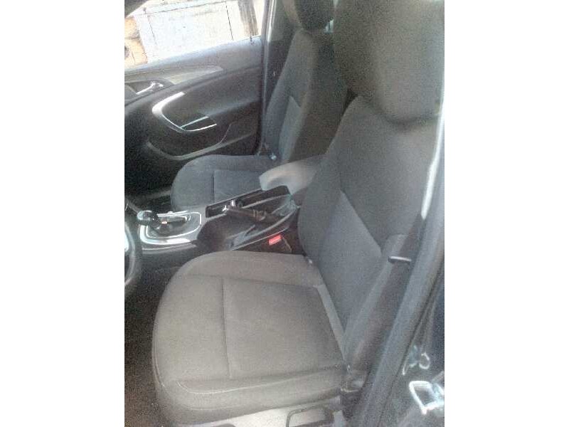 opel insignia berlina del año 2009